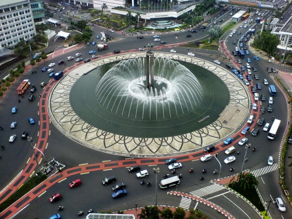 Bundaran HI menjadi pintu gerbang bagi para pengunjung Jakarta