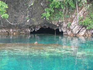 Gua Tengkorak Bawah Air di Danau Matano