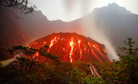 Foto Letusan Gunung Kelud di Kediri 2014